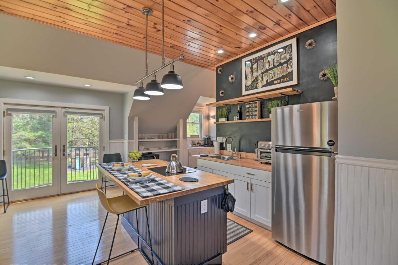 Stylish Studio With Fireplace About 3 Mi From Dtwn! ซาราโทกาสปริงส์ ภายนอก รูปภาพ