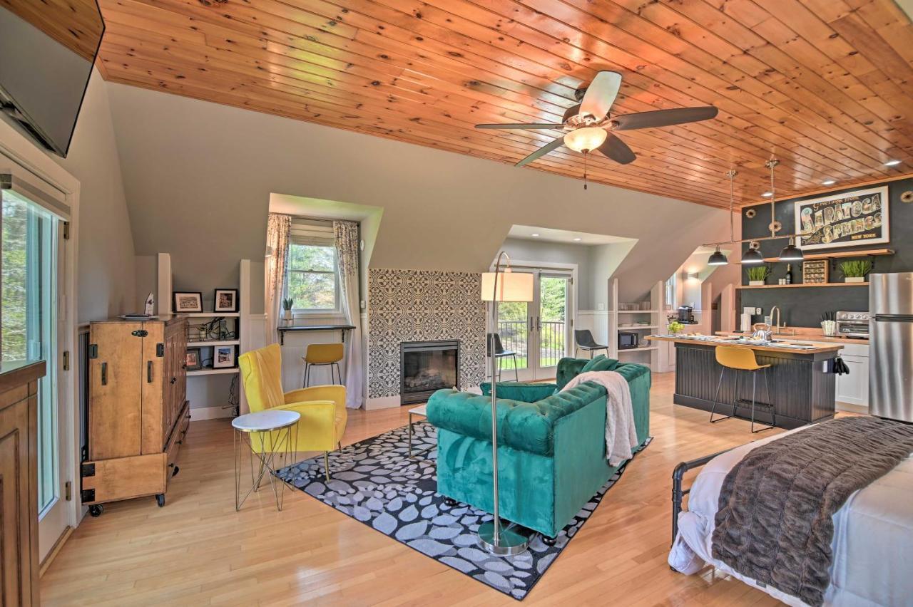 Stylish Studio With Fireplace About 3 Mi From Dtwn! ซาราโทกาสปริงส์ ภายนอก รูปภาพ